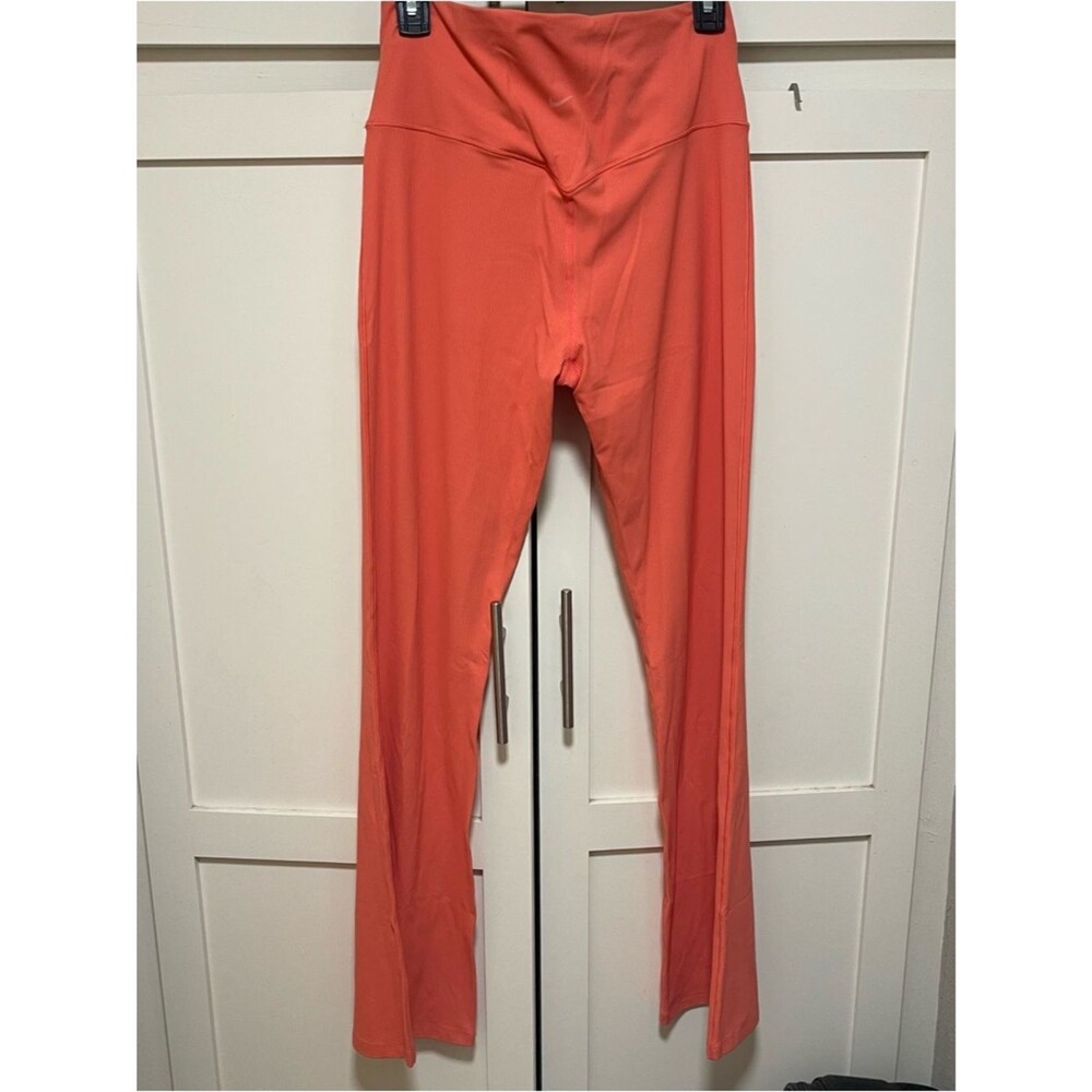 Nike Zenvy Rib Women's High-Waisted Full-Length Flared Leggings coral size L NWT - Picture 11 of 12